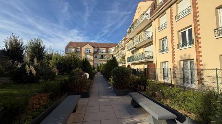 Appartement Torcy 2 pièce(s) : photo 2