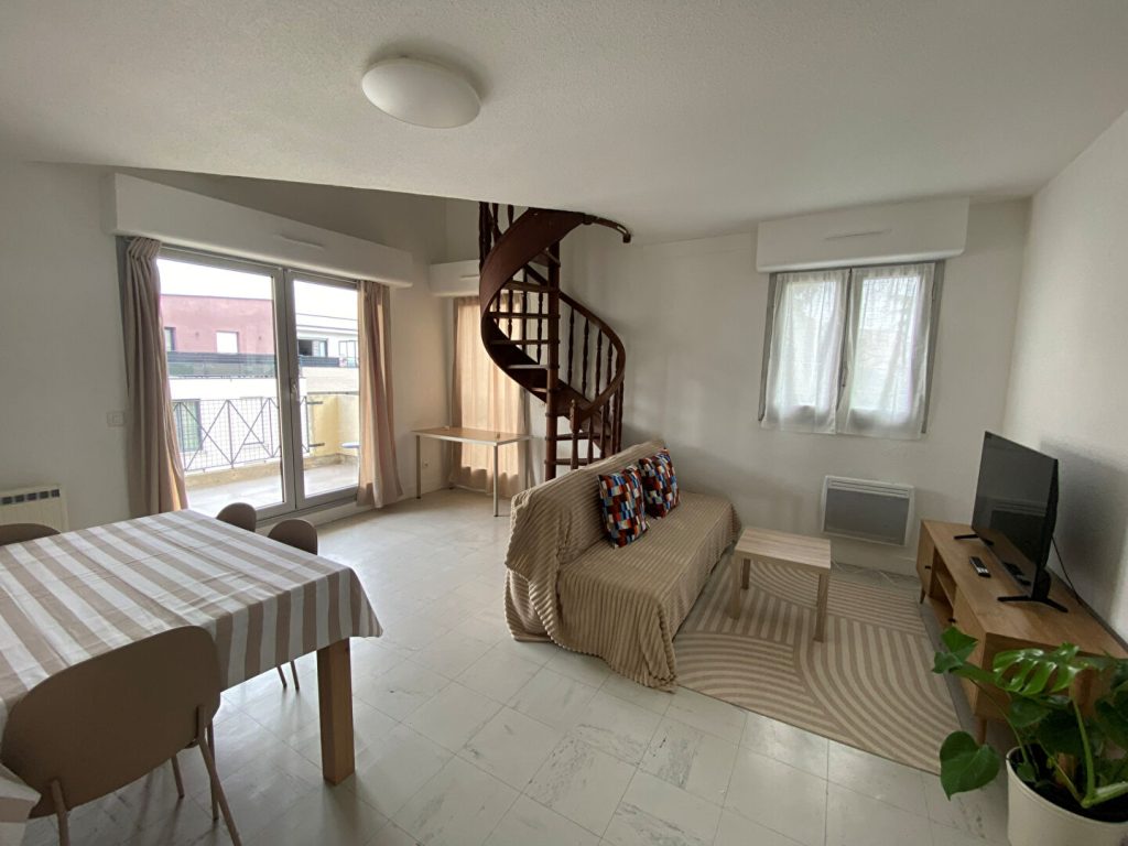 Appartement Noisy Le Grand 2 pièce(s) 50.3 m2 : photo 1